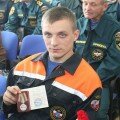 Российский работник МЧС убивает украинцев на Донбассе