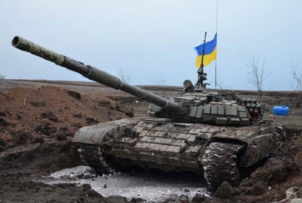 Украинские бойцы отжали российский танк