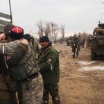 Боевики встречают друг друга на камеры российским СМИ