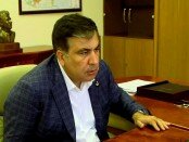 Saakashvili snjal blokposty na v#ezdah v Odessu turistov nado vstrechat' cvetam 1
