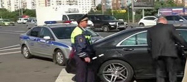 V Moskve ohrannik izbil zhurnalista
