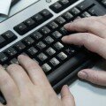 V Rossii muzhik zarezal svoego obidchika iz socsetej