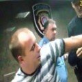 Kakaja klounada, bl###?!- policejskie zaderzhali ocherednogo p'janogo menta