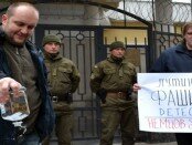 V Odesse chtili pamjat' Nemcova i Putinkoj izgonjali rossijskih besov